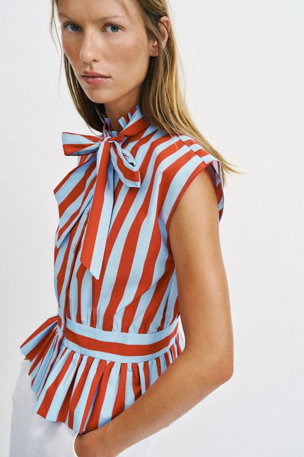 ZARA БЛУЗА В ПОЛОСКУ С УЗЛОМ, КРАСНАЯ ПОЛОСКА