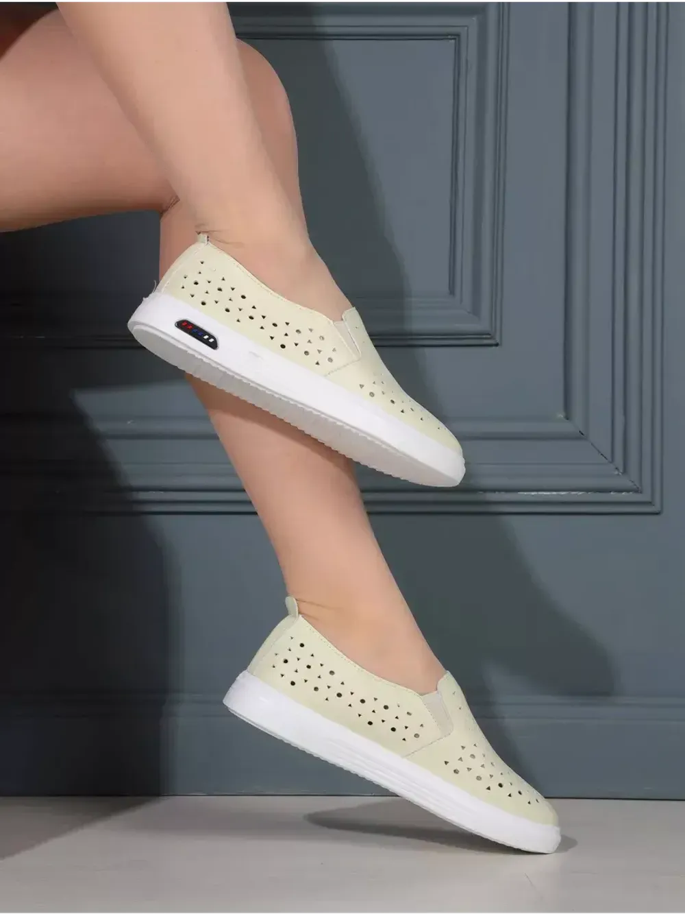 Мокасины летние с перфорацией