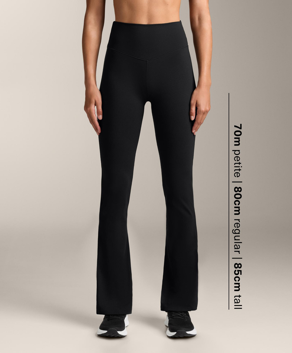 OYSHO Брюки-клеш с высокой посадкой Evermove, черный