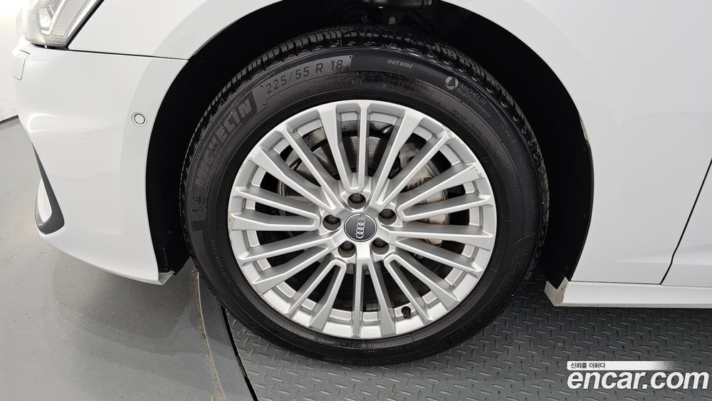 Audi A6 (C8) 40 TDI Premium (04.2020)