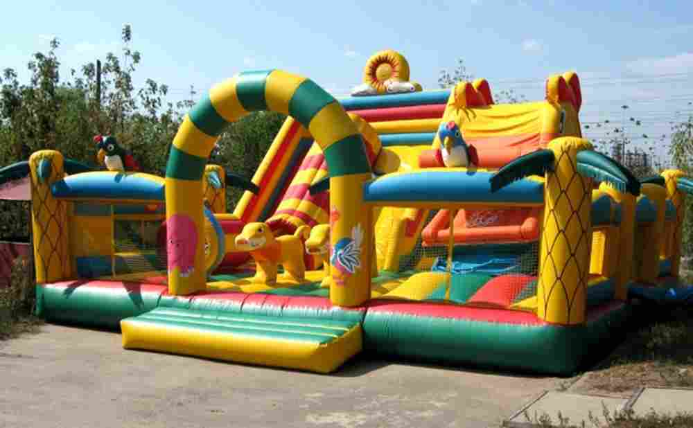 Надувной батут "Мульти-сафари-утка" 10*9*6 м