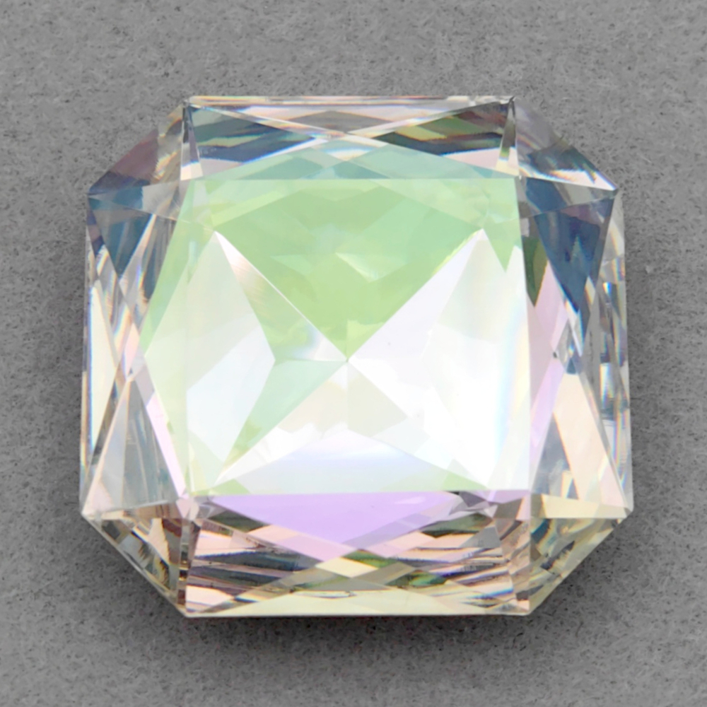 Swarovski 4675 Square FS, Crystal Moonlight F