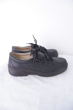 Ботинки черные на шнурках 36 размер, новые