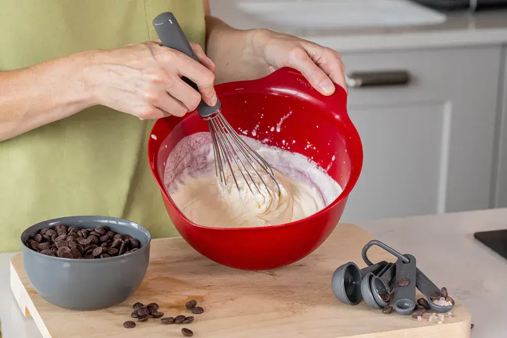KitchenAid Венчик Coreline серый
