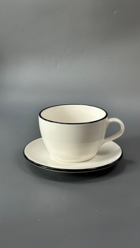 Modest Black Чашка чайная 340мл ID Fine