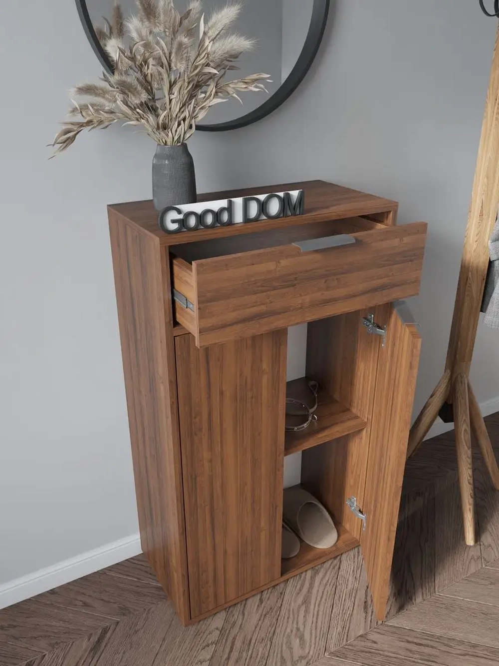 Тумба деревянная в прихожую