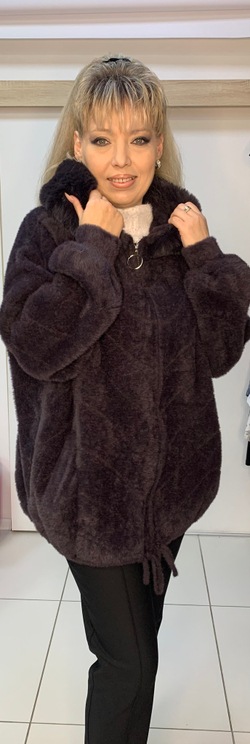 Теплый жакет-куртка из альпака с капюшоном