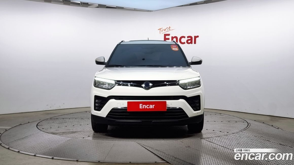 KG Mobility (Ssangyong) Very New Tivoli Бензин 1.5 2WD (08.2019)