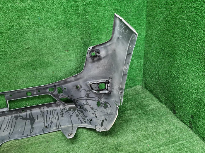 Бампер передний Toyota Land Cruiser 300 (21-нв)