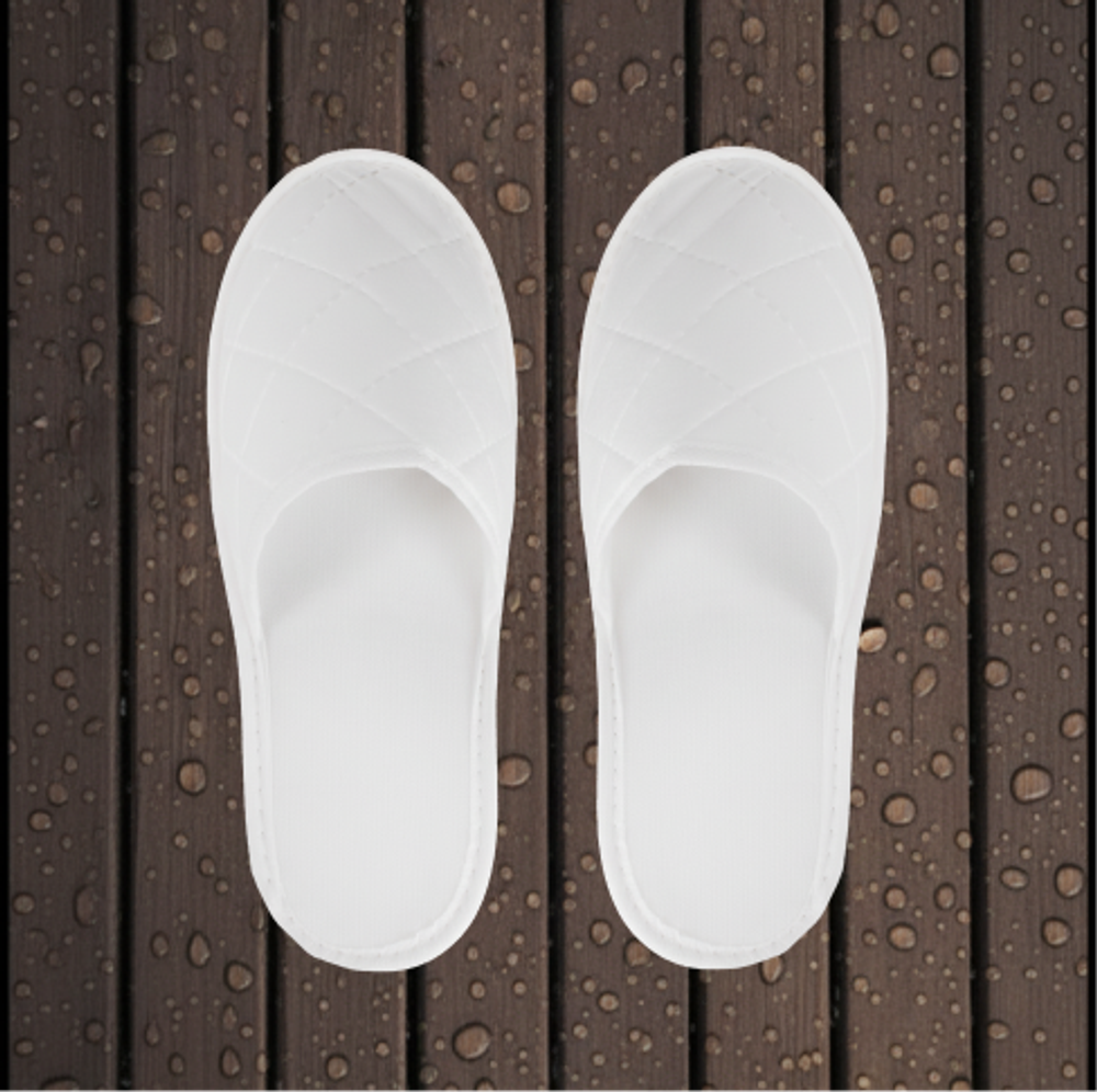 Тапки стеганный спанбонд, закрытый мыс (100 пар), с картоном и подошвой эвапора 3 мм, белые