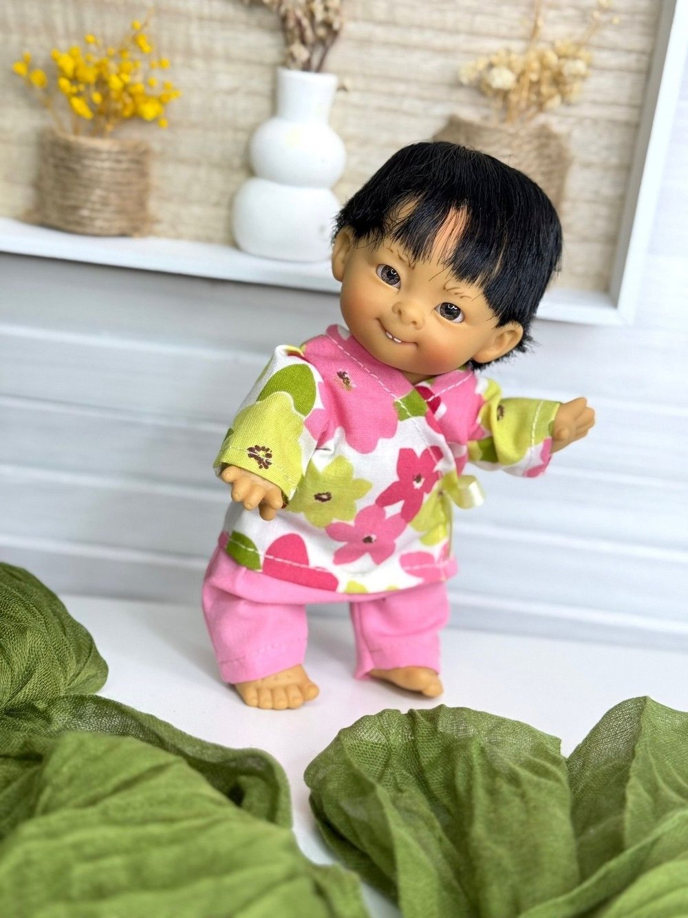 Кукла LAMAGIK виниловая 18см Gestitos (10000U6)