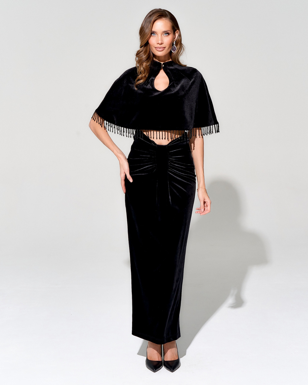 Укороченный кейп Mysterya из бархата с отделкой