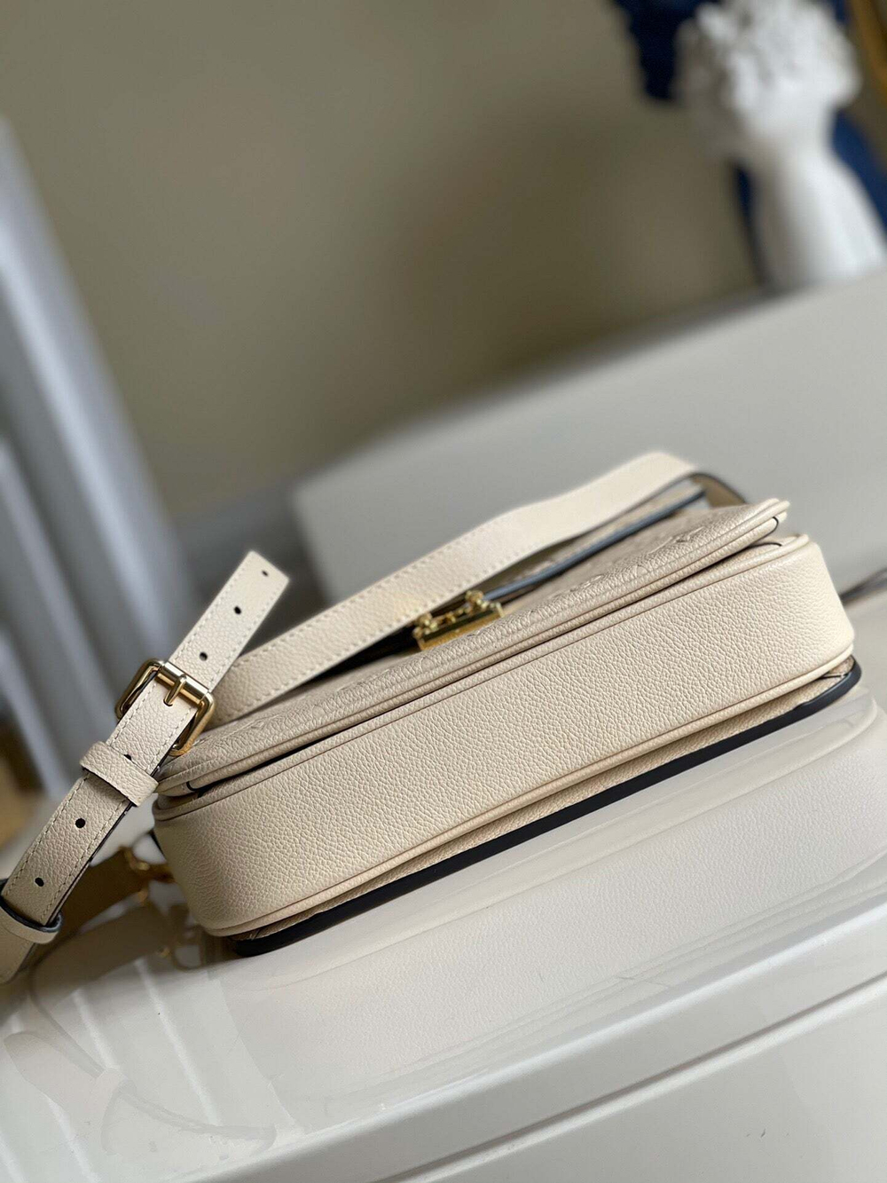 Louis Vuitton Metis