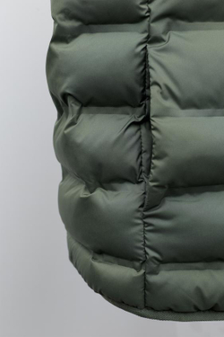 ZARA ЛЕГКИЙ ЖИЛЕТ С КАПЮШОНОМ WATER REPELLENT, ХАКИ