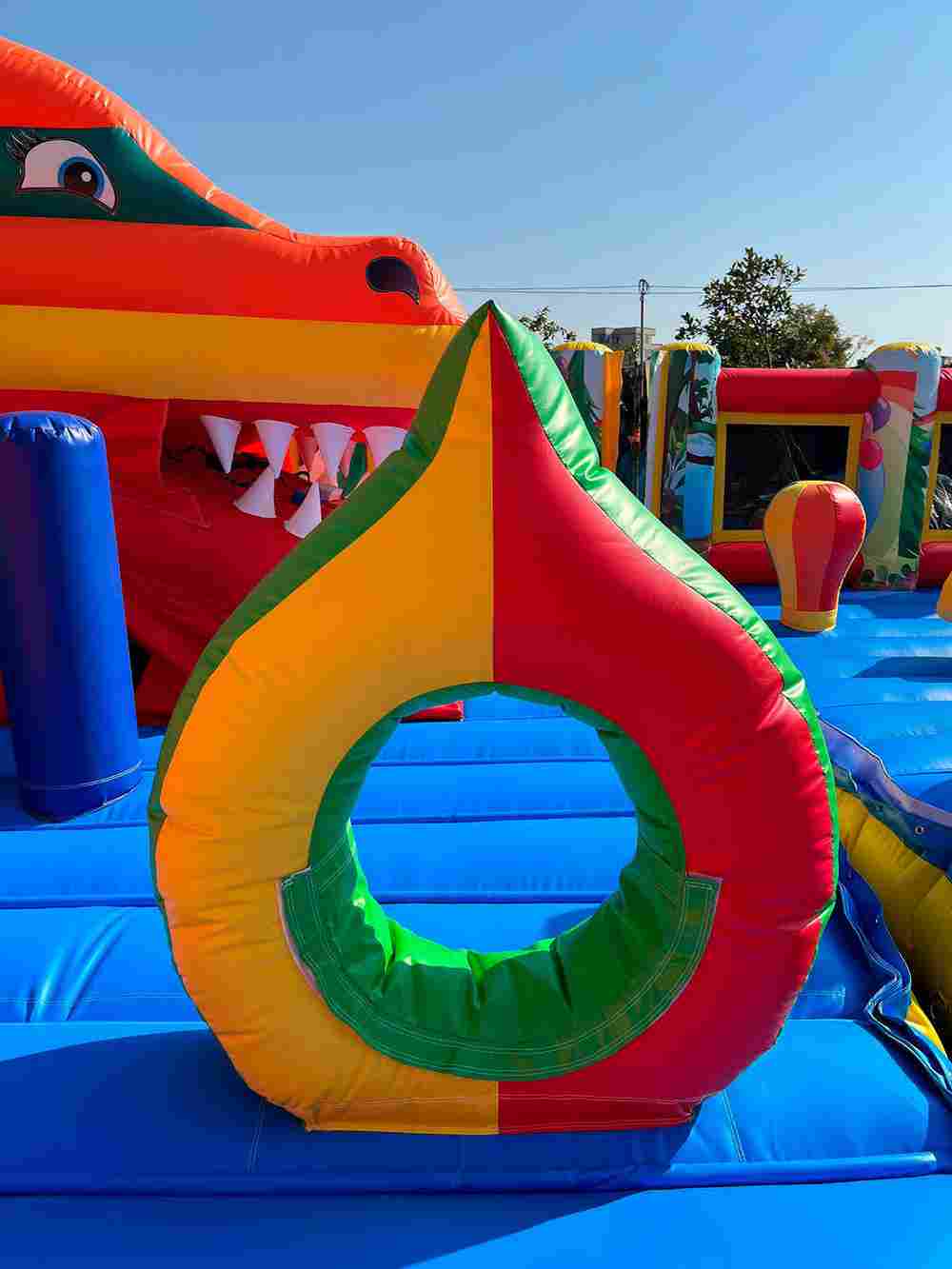 Коммерческий надувной батут «Гранд-саванна 2», 17х10х9 м