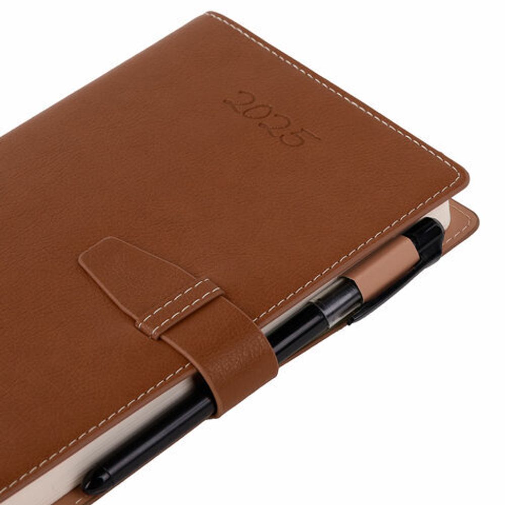 Ежедневник датированный 2025, А5, 143x218 мм, BRAUBERG "Journal", под кожу, застежка, органайзер, коричневый, 115883