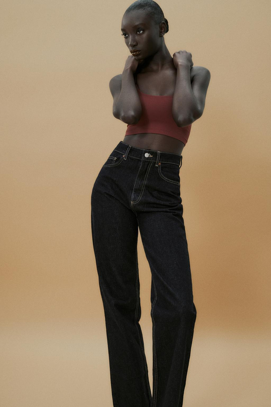 ZARA УКОРОЧЕННЫЙ БЕСШОВНЫЙ ТОП, ВИННЫЙ