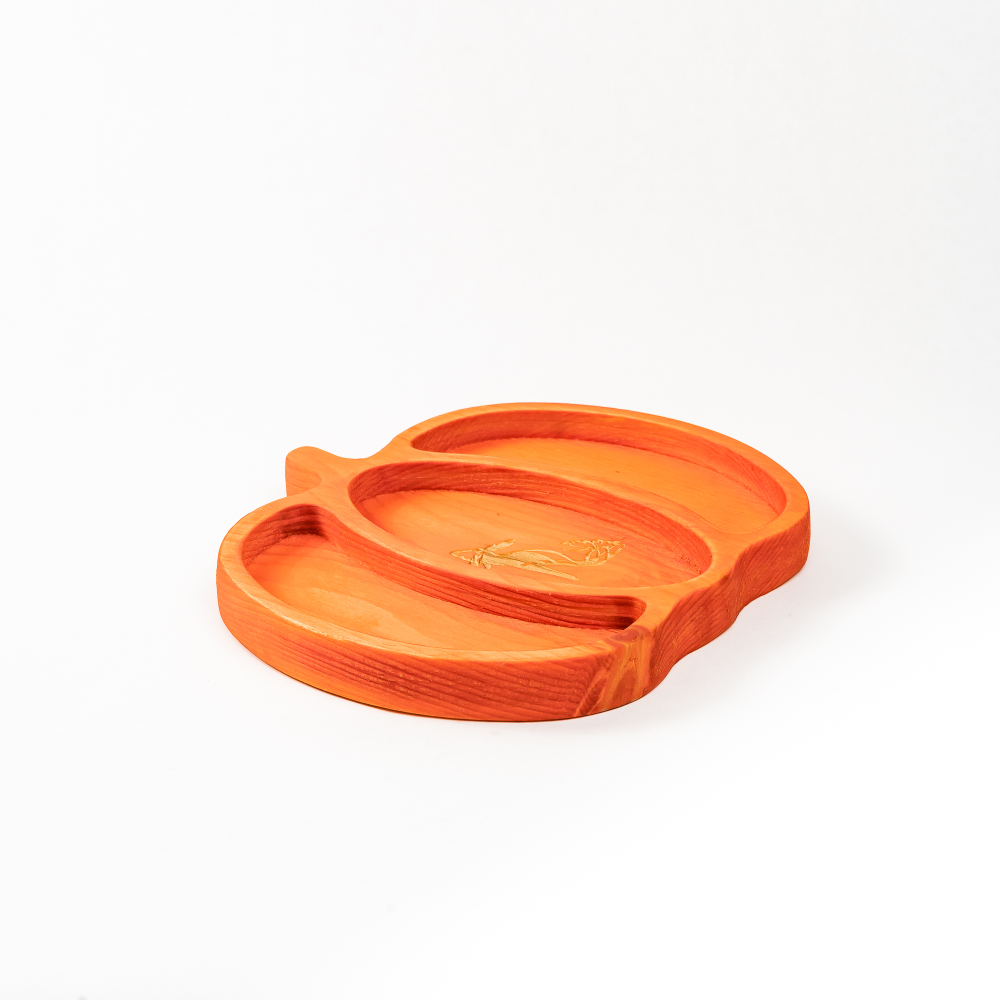 Менажница деревянная из сибирского кедра для подачи блюд и закусок с гравировкой "ТЫКОВКА". MG103