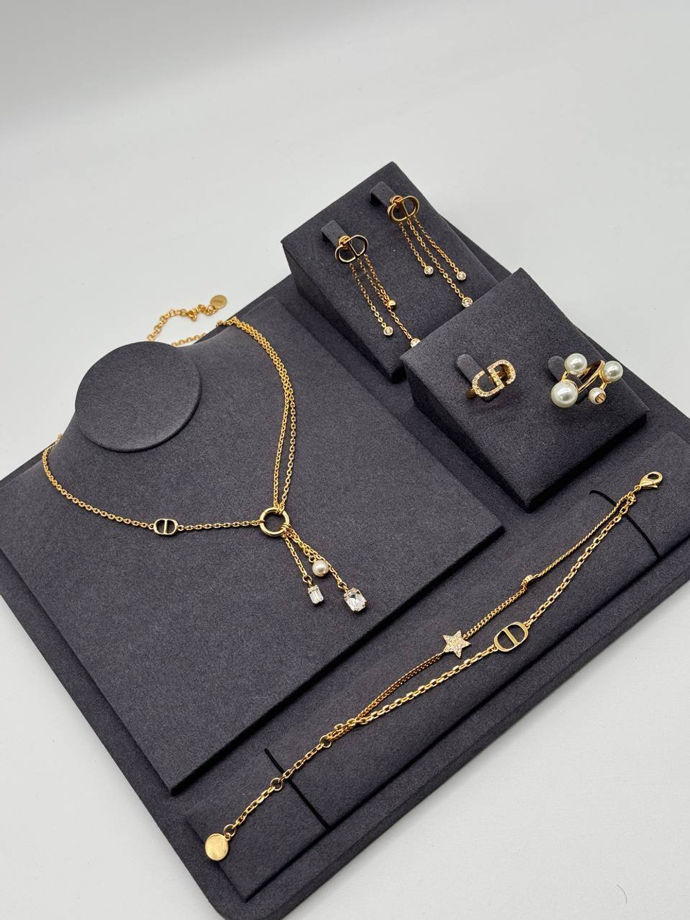 Серьги Dior
