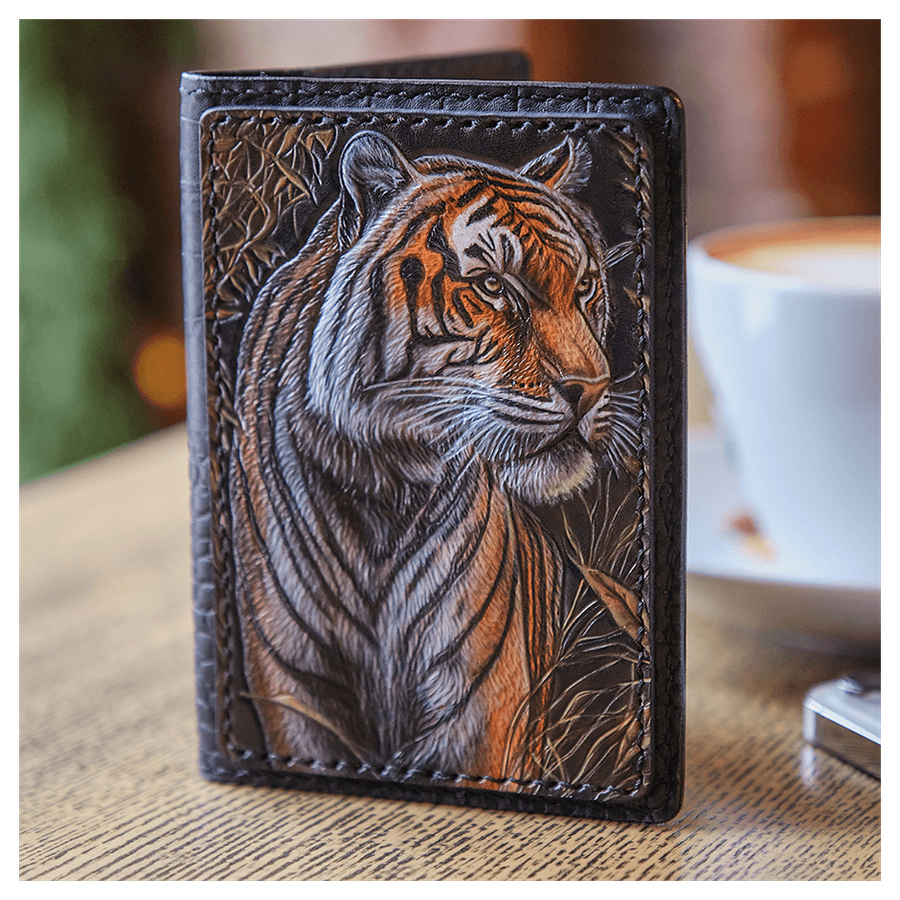 Кожаная обложка на паспорт «Тигр»