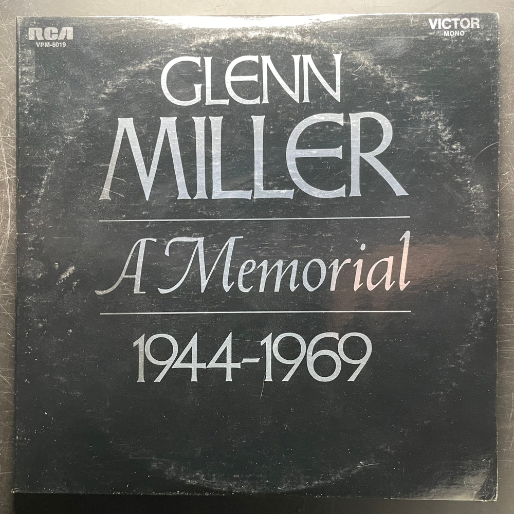 Glenn Miller And His Orchestra ‎– Glenn Miller - A Memorial 1944-1969 2LP (США)