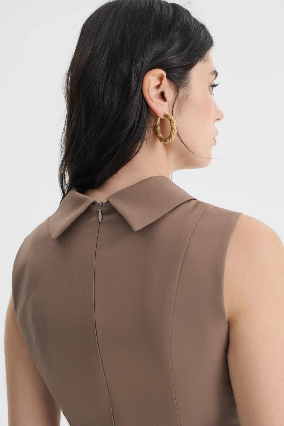 Платье-футляр со вставкой