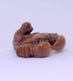 Нэцкэ Краб и обезьяна