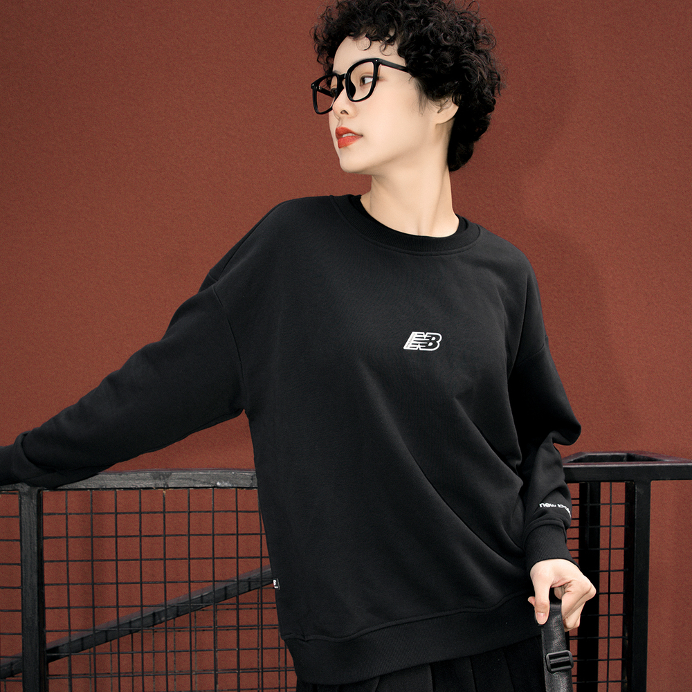 Толстовка New Balance Logo, AWT23514-BK