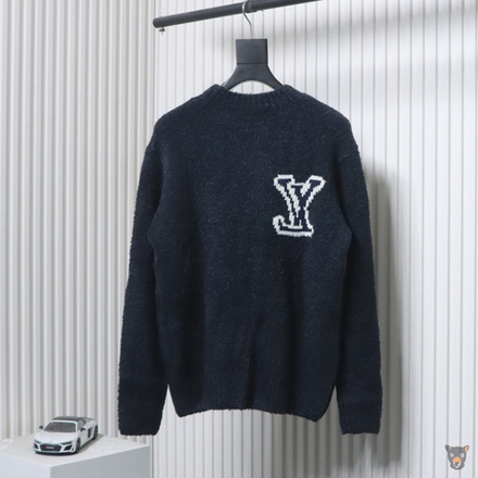 Свитер LV