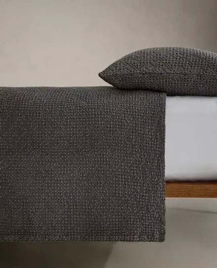 ZARA HOME ВАФЕЛЬНОЕ ПОКРЫВАЛО, ТЕМНО-СЕРЫЙ
