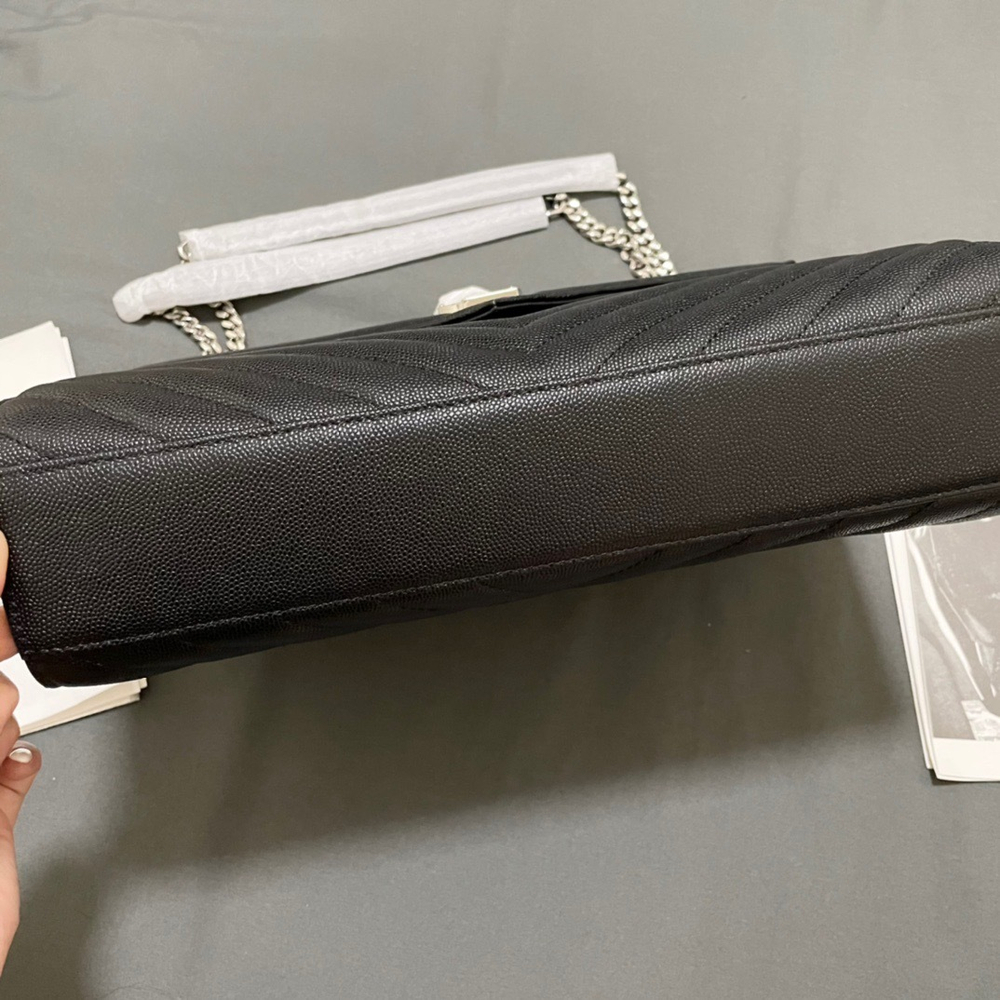 Saint Laurent Envelope Bag 31 cm