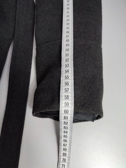 Пальто демисезонное с поясом  46 размер