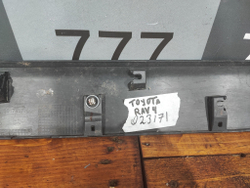 Накладка крышки багажника Toyota RAV4 V (XA50) 18-нв Б/У Оригинал 768020R070
