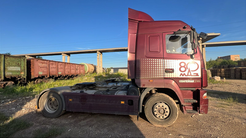 МАЗ 5440 4x2 Седельный тягач 54402L-2531-031 (Дизельный, 11,8 л, 454 л.с., АТ)