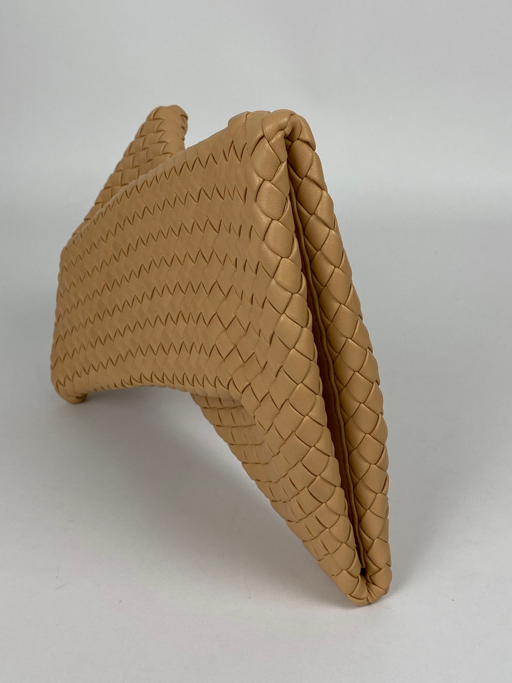 Клатч Bottega Veneta Crisscross