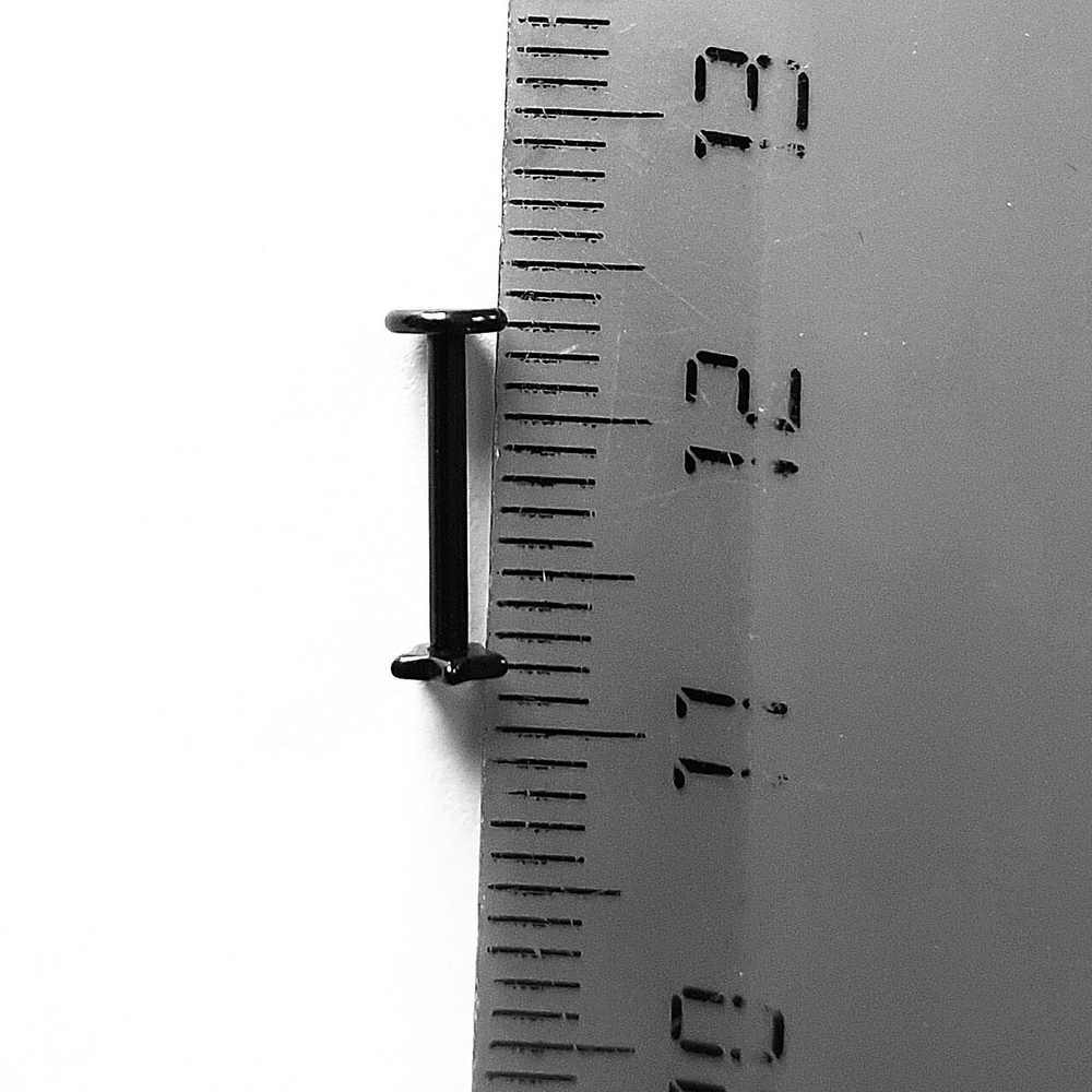 Серьга для пирсинга губы 10 мм "Черная Звездочка", толщина 1,2 мм. Медицинская сталь, титановое покрытие. 1шт.