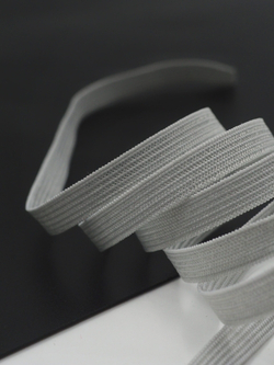 Резинка узкая бельевая светло-серая ширина 6 мм