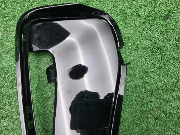 Накладка переднего бампера правая Zeekr 001 23-нв