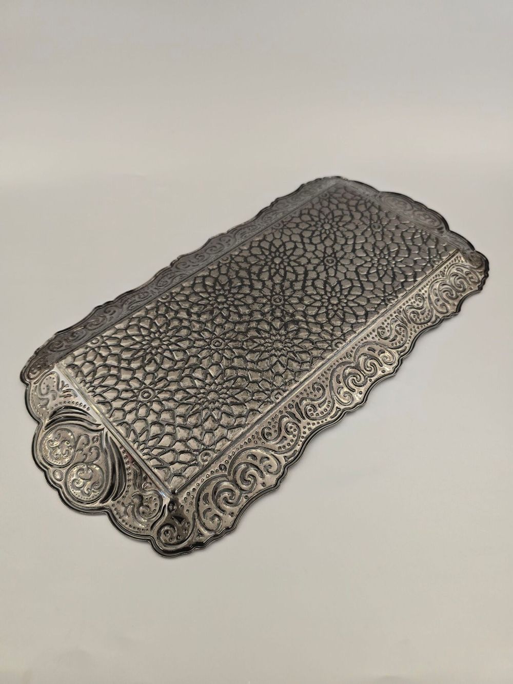Поднос прямоугольный декоративный 35*18 "Цветок" металлический /ACAR. Турция (серебристый)