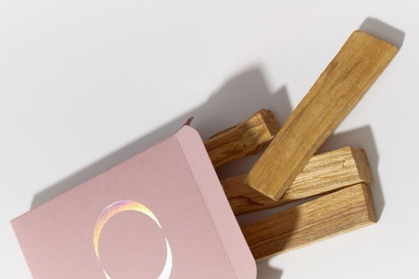 Окуривания для дома — полынью, шалфеем или пало санто Окуривания для дома — полынью, шалфеем или пало санто