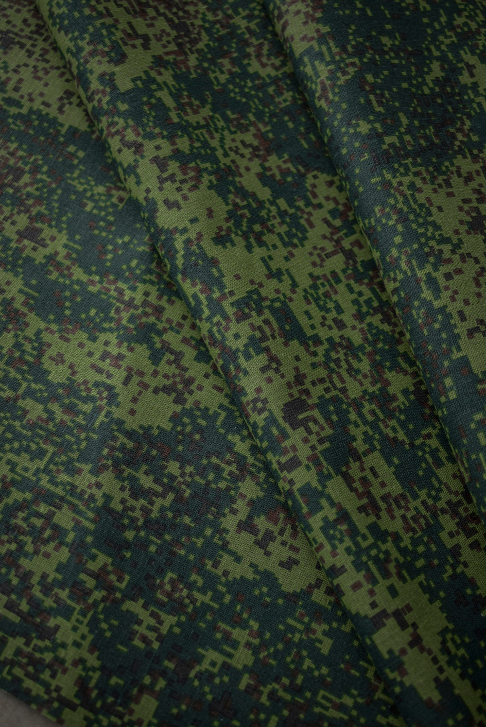 Ткань бязь плательная, рис. "Камуфляж пиксель", ширина 150 см, арт. 271