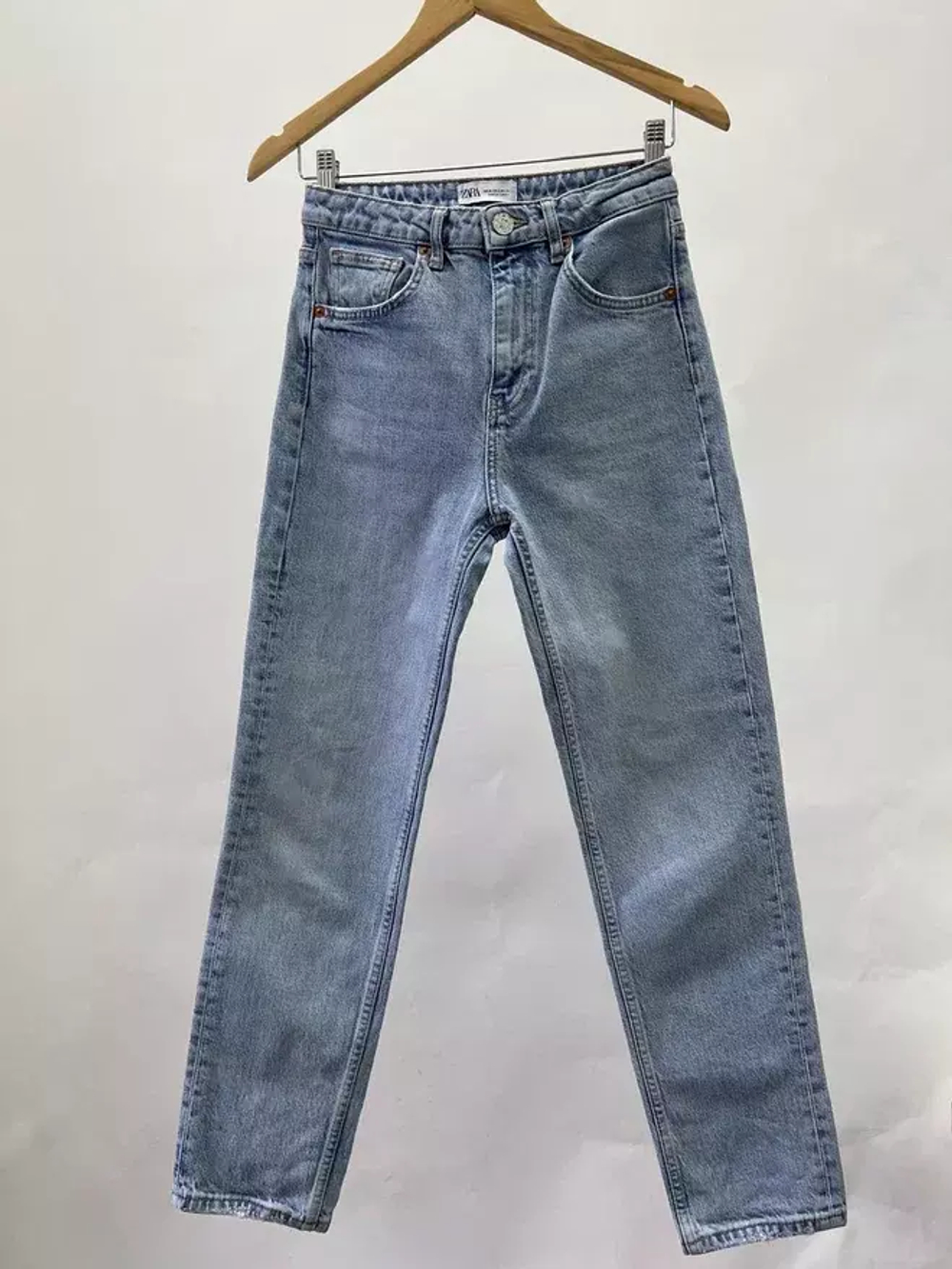 Джинсы Zara