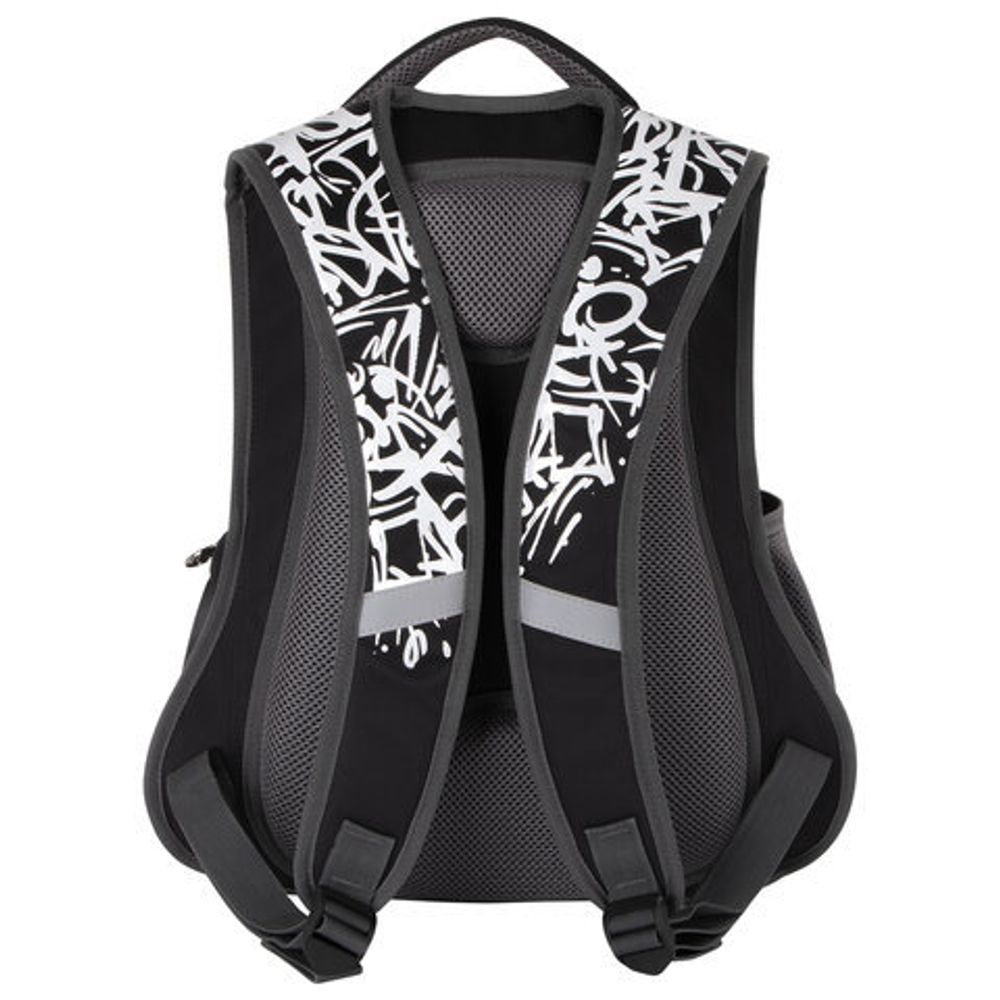 Рюкзак BRAUBERG SPECIAL, "Graffiti", 44x30x13 см, 229983