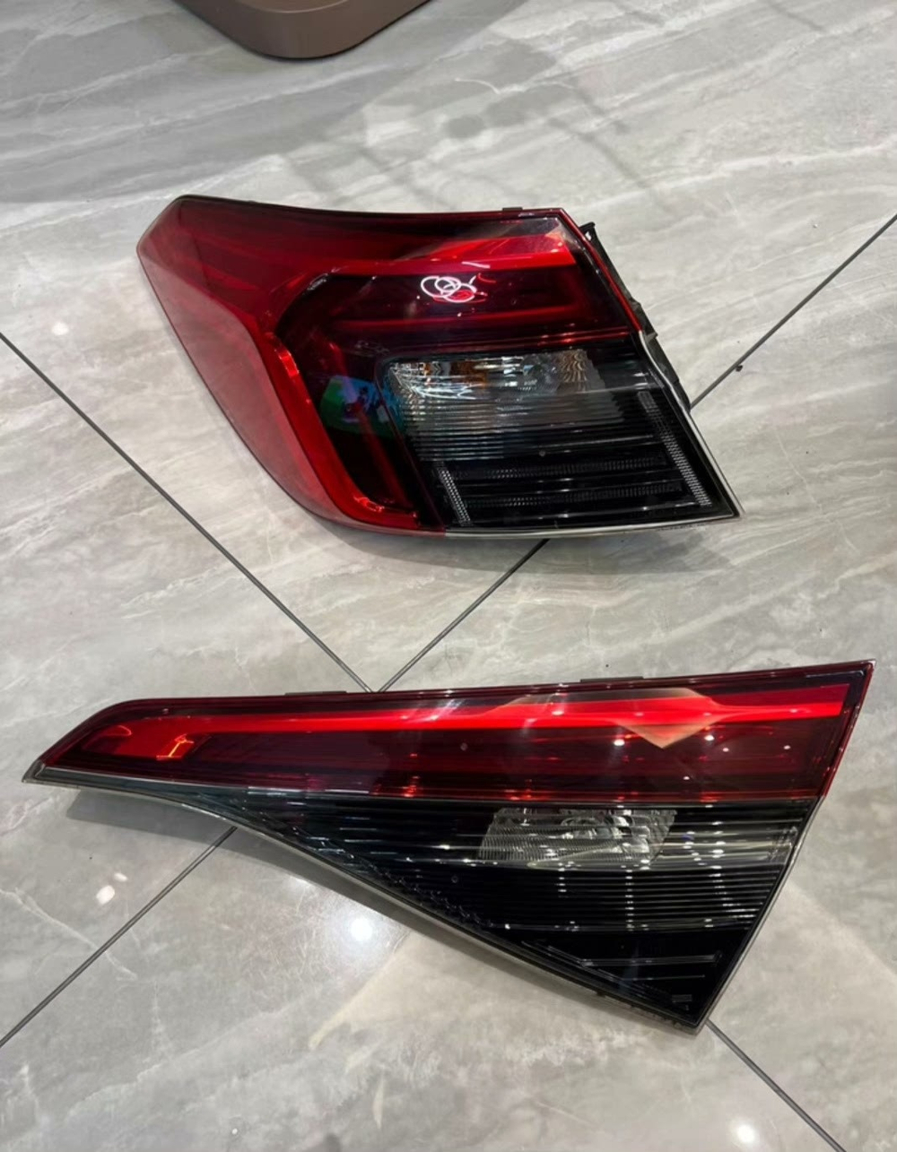 Задние фонари (левый и правый) для Honda Civic 11
