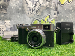 FujiFilm X100S