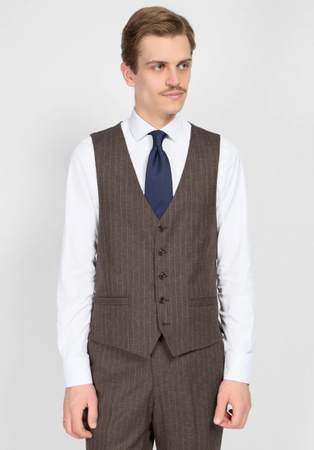 Мужской костюм в полоску (коричневый) А41