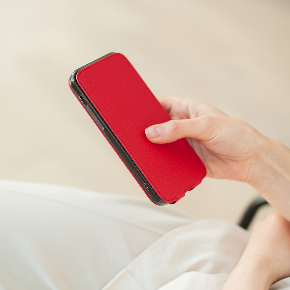 Чехол для iPhone 15 Pro Max из кожи теленка, красного цвета
