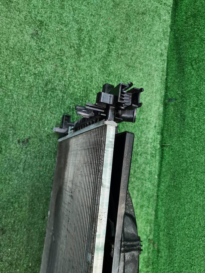 Радиатор охлаждения Renault Logan 2 (2014-2022)