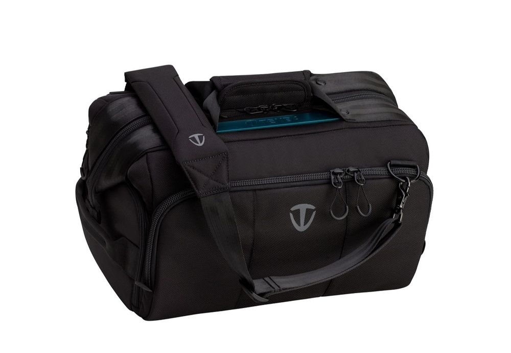 Сумка для видеокамеры Tenba Cineluxe Shoulder Bag 16 637-501