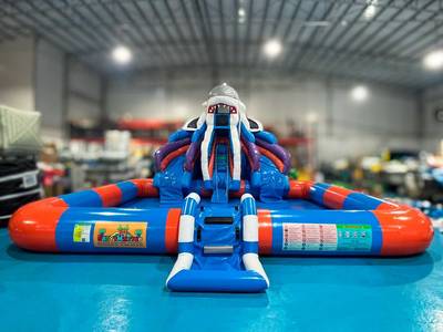 Надувной наземный аквапарк «Акула», 8*7*4,5 м